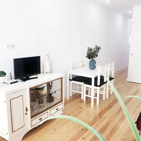 20 1 - With Terrace * Лиссабон